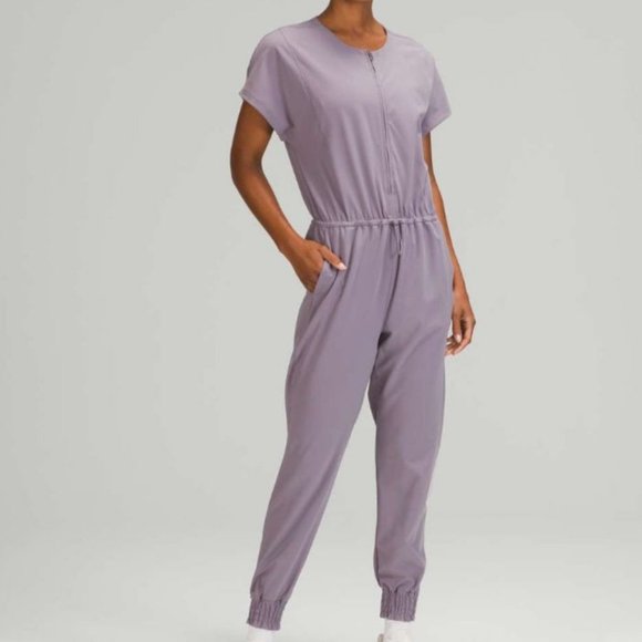 Lululemon Stretch Travel Woven Women's Jumpsuit Dusky Lavender - Size 8 - Picture 1 of 7